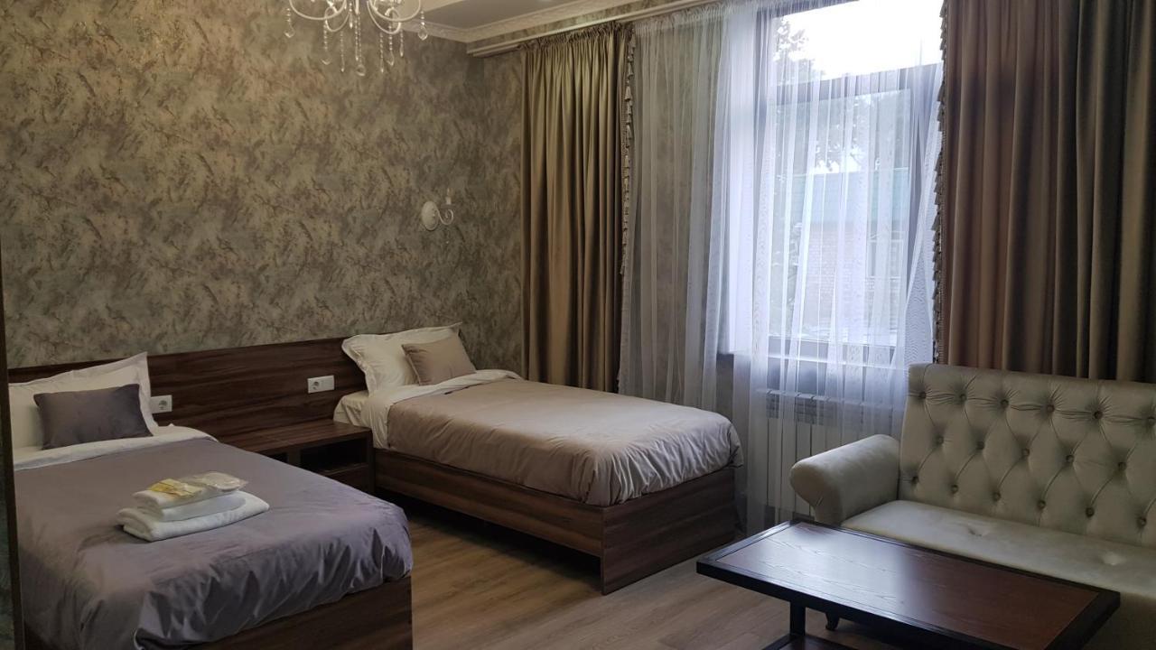 Nomad Hotel Bishkek Halal Exteriér fotografie