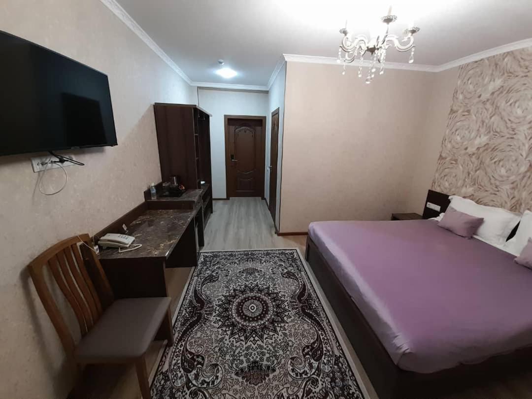 Nomad Hotel Bishkek Halal Exteriér fotografie