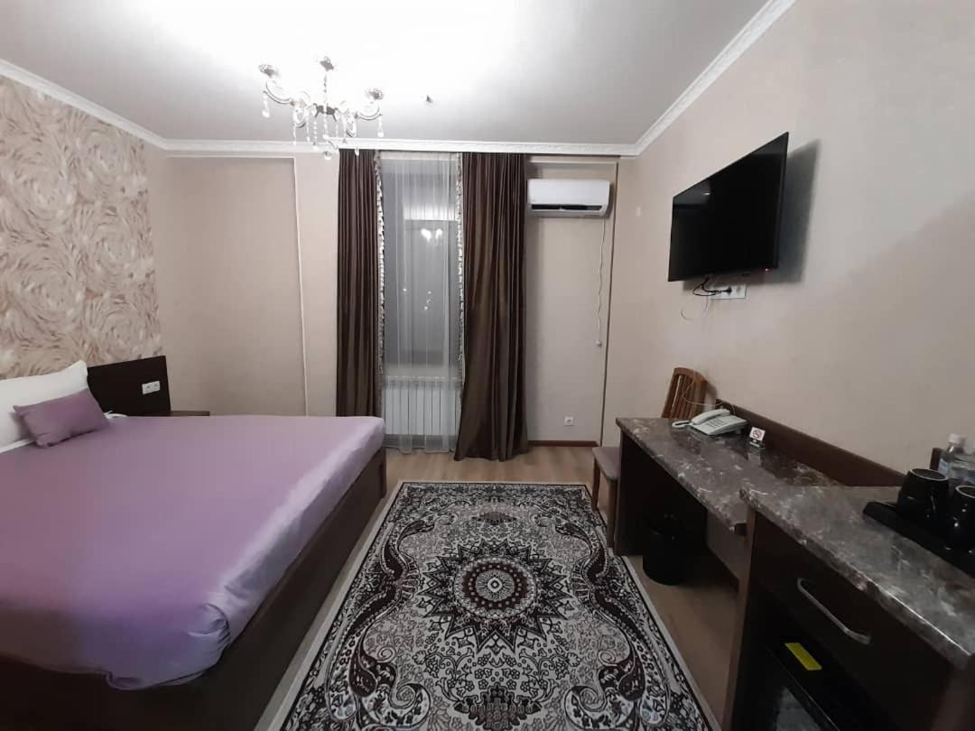 Nomad Hotel Bishkek Halal Exteriér fotografie
